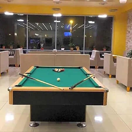 Eka 康斯坦察
