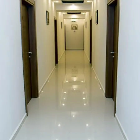 Eka 酒店 3*